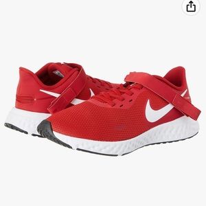 Nike revolution FlyEase sneaker men’s 12